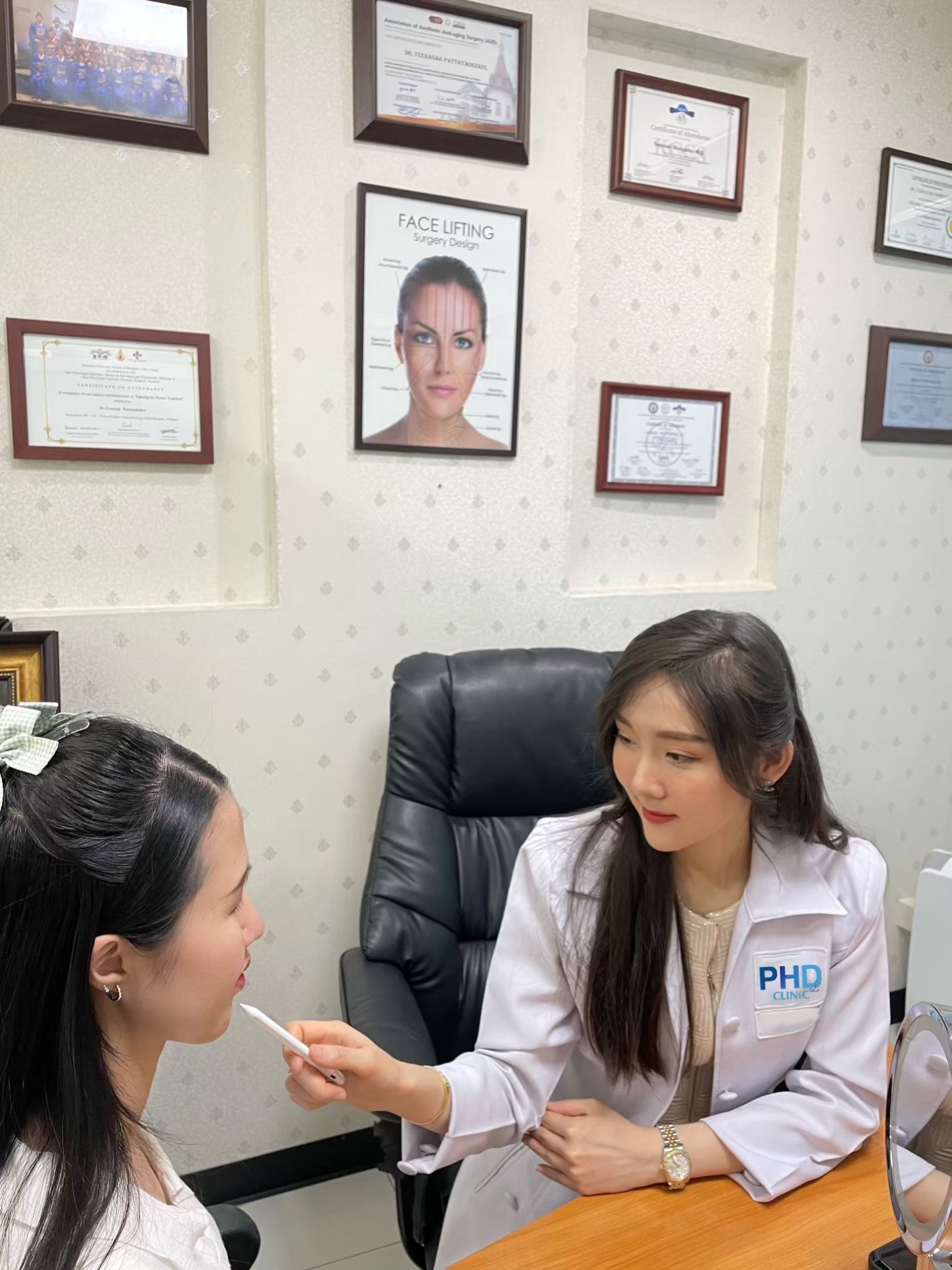 Where is the best Chin augmentation in Pattaya